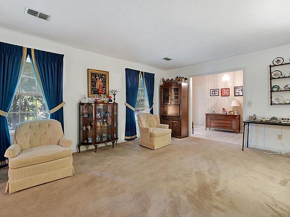 4th image of 3456 Mahoney Dr