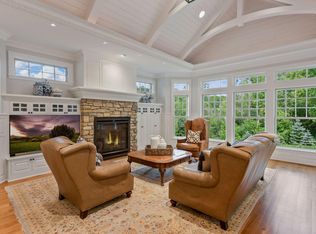 460 Long Lake Rd E, Wayzata, MN 55391