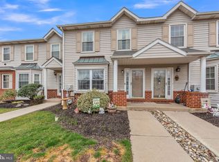 10 Red Tail Ct, Royersford, PA 19468
