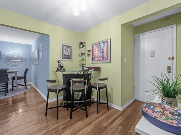 118-66 Metropolitan Avenue image 15 of 16