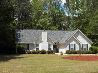 15 Four Oaks Dr, Newnan, GA 30263