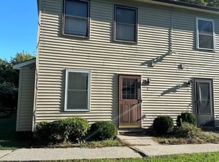 1 Cherry Tree Ct, Saint Albans, VT 05478