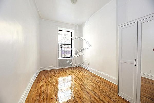 1st image of 310 E 94th St #1E