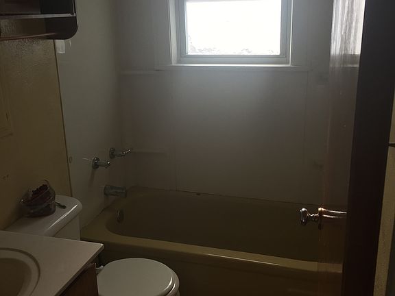 5th image of 1097 Joy Ave