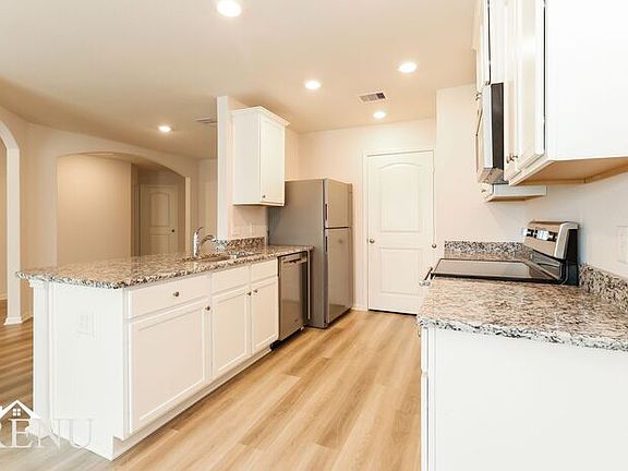3rd image of 25382 Cypress Bend Dr