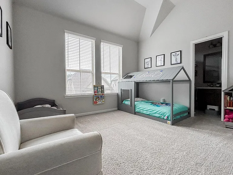 3904 Centre Plains Way — Photo 46