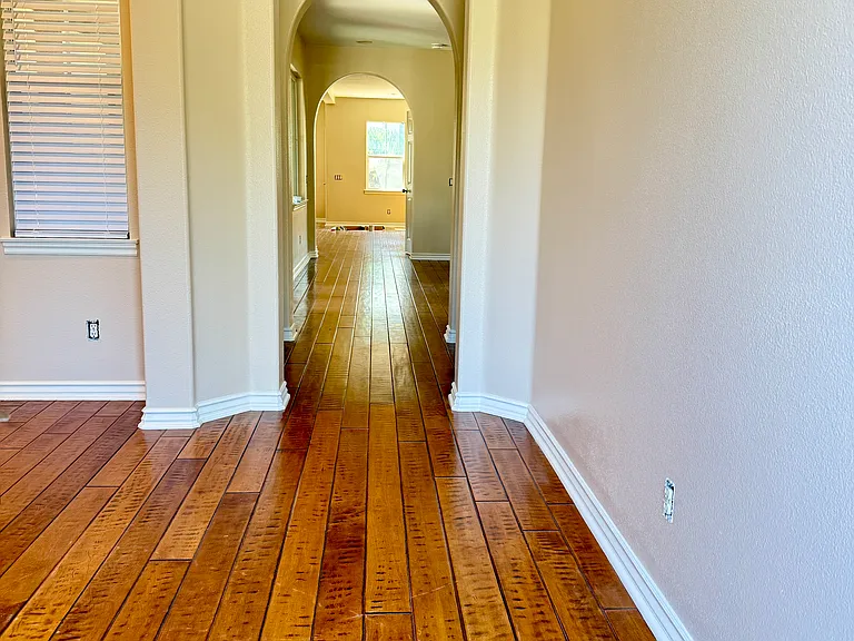 12553 Winery Dr — Photo 3