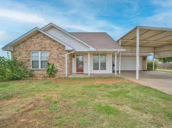 311 Spruce St, Hinton, OK 73047