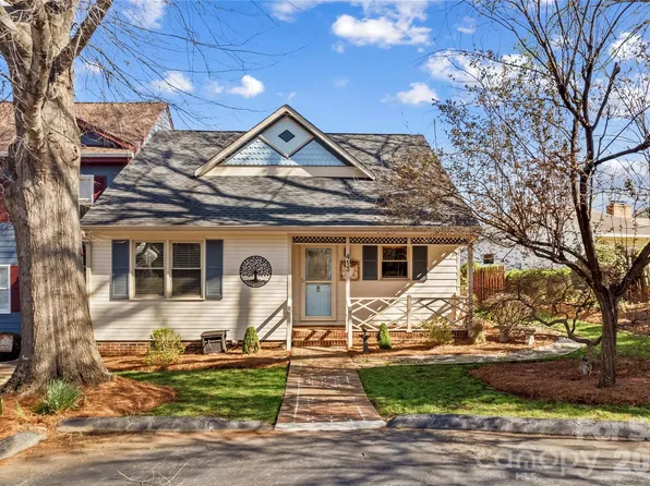 413 Windsor Ln, Statesville, NC 28677