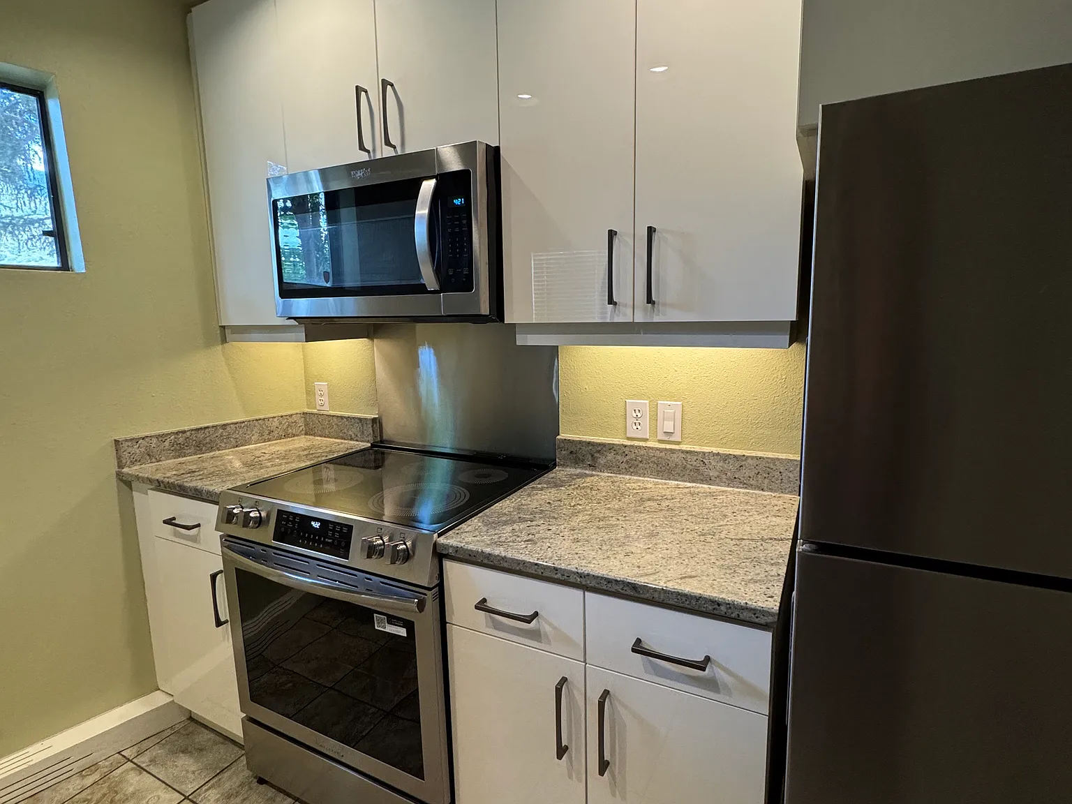142 Eagle Dr — Photo 3