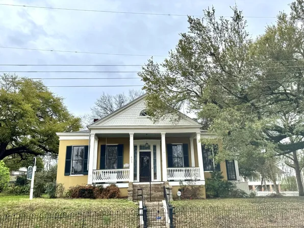 403 N Union St, Natchez, MS 39120