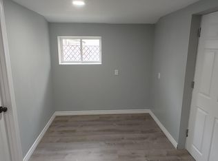 952 Somerville St #3, Manchester, NH 03103