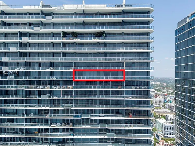 700 NE 24th St #5502 — Photo 32