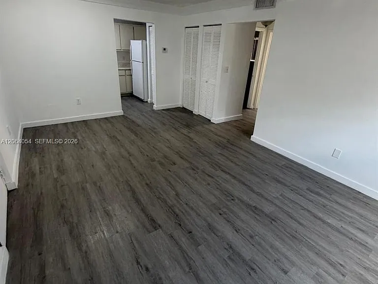 1501 W 42nd St #102 — Photo 12