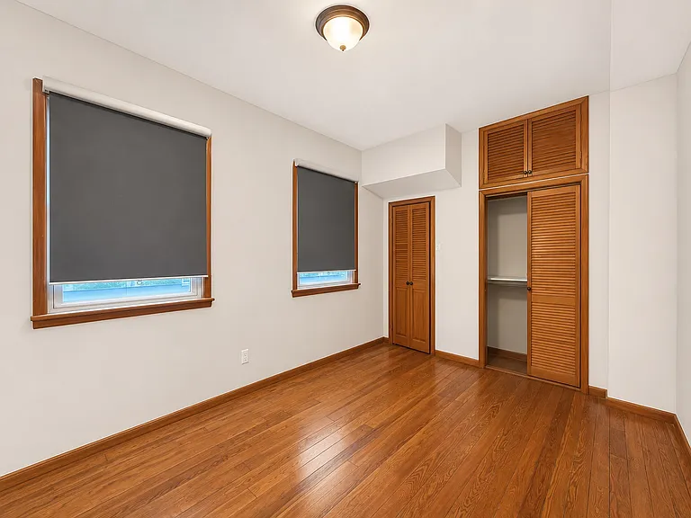38 W 53rd St #1 — Photo 5