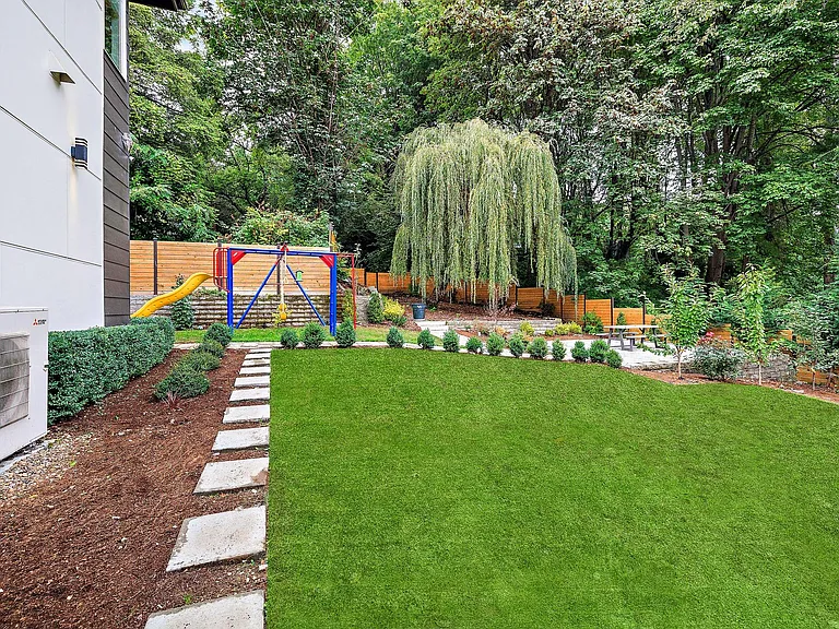 6983 24th Ave SW — Photo 37