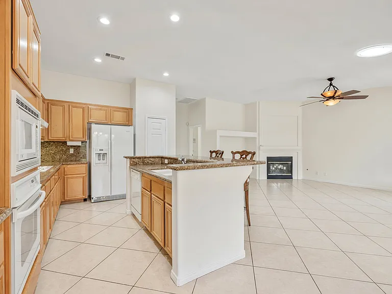 79940 Hancock Ct — Photo 10