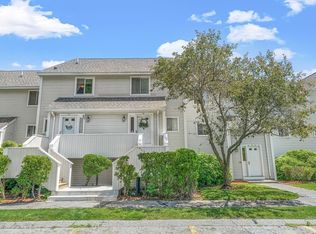 100 Merrimack Ave APT 43, Dracut, MA 01826