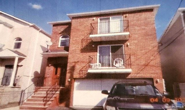 2nd image of 432 S 19th St