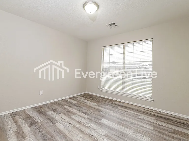 4904 Byron Cir — Photo 12