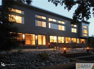 10 Jeffers Rd, Plainsboro, NJ 08536