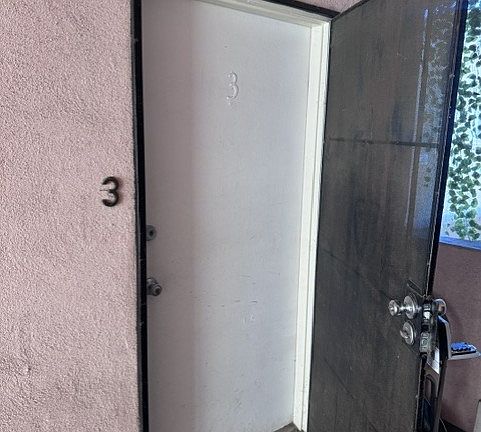 2nd image of 1845 S Barrington Ave #3