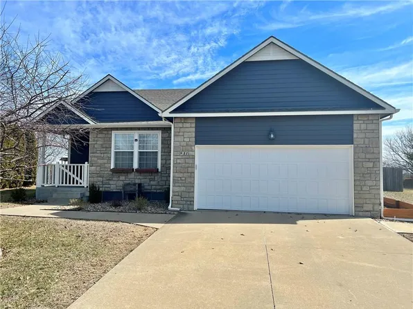 931 E 14th Ter, Eudora, KS 66025