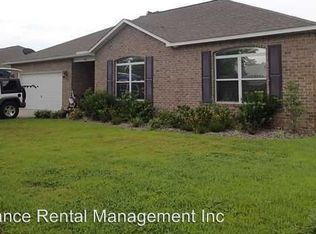 446 Bay Oaks Dr, Mary Esther, FL 32569