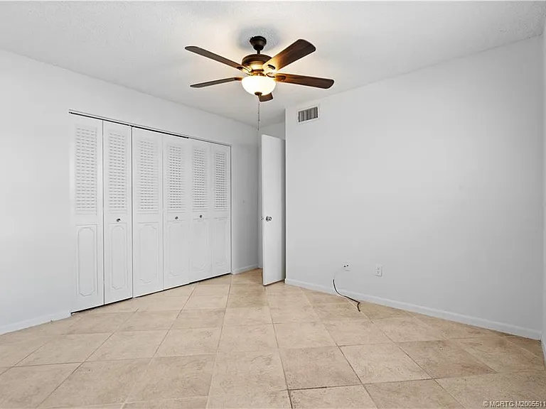 2118 SE Edler Dr #B — Photo 12