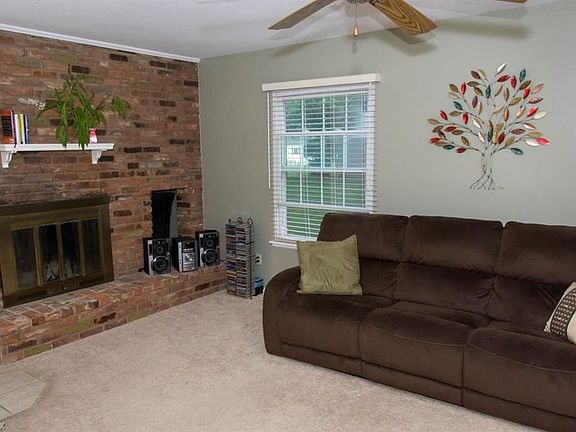 2nd image of 7055 Carriage Hill Dr APT 201