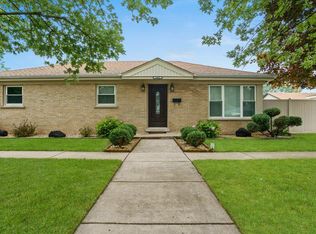 7957 Natoma Ave, Burbank, IL 60459