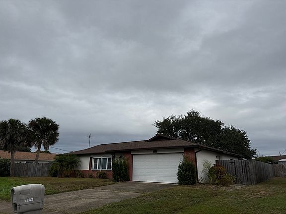 2nd image of 1326 Forest Dr