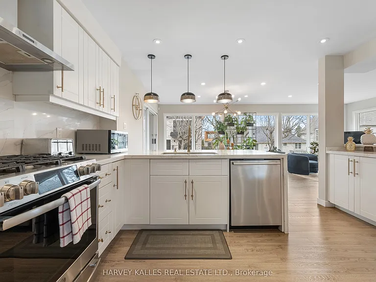 66 Westwood Ln — Photo 6