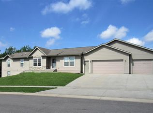 6317 Jonathan Dr NW, Rochester, MN 55901