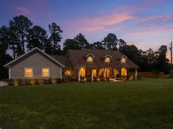 119 CLOVER Lane, Palatka, FL 32177