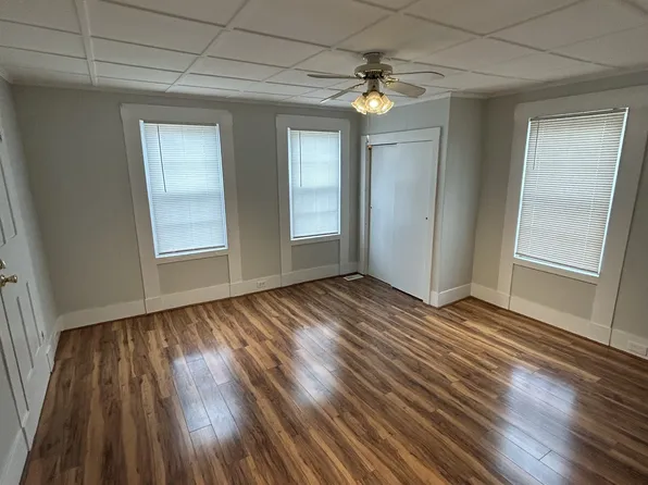 272 N Main St Floor 1, North Brookfield, MA 01535