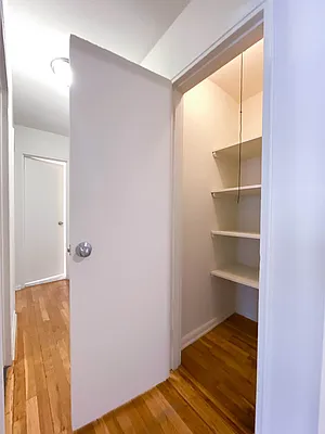 Rented by City Connections Realty | media 19