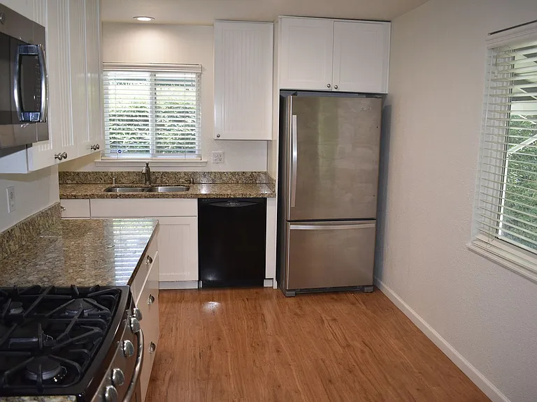 5311 Callister Ave — Photo 4