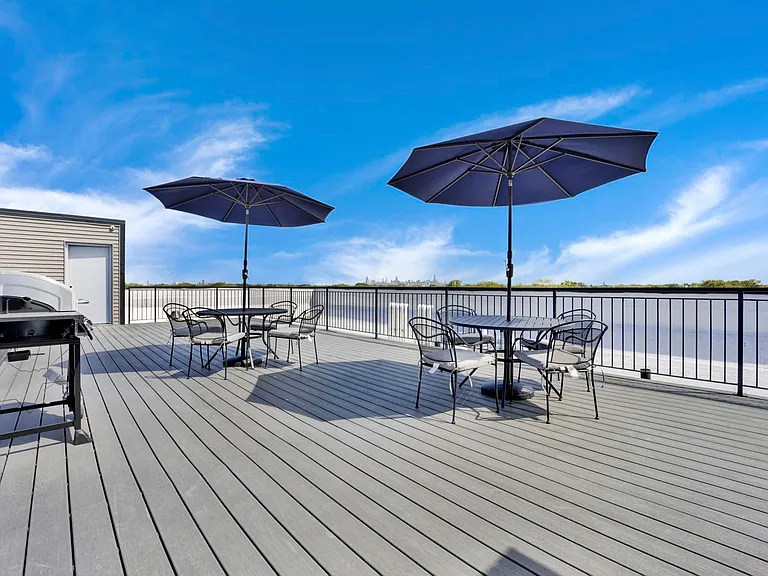 4350 W Lawrence Ave #405 — Photo 10