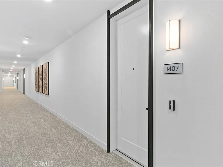 1407 Rivington — Photo 2