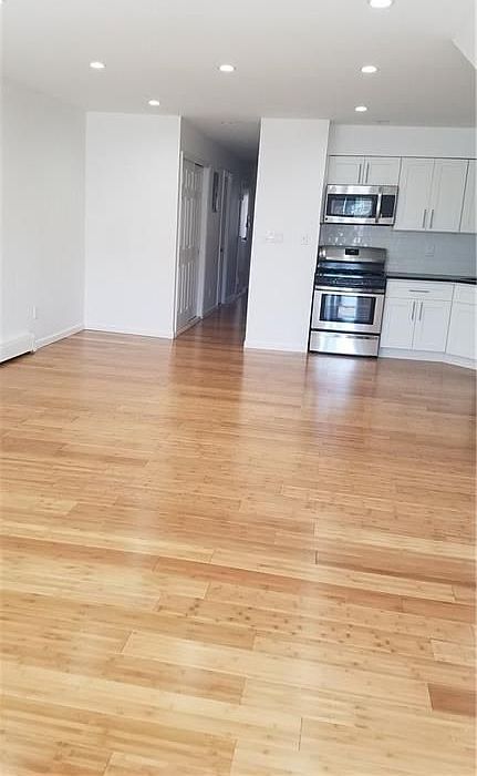 1st image of 907 E 106th St #7B
