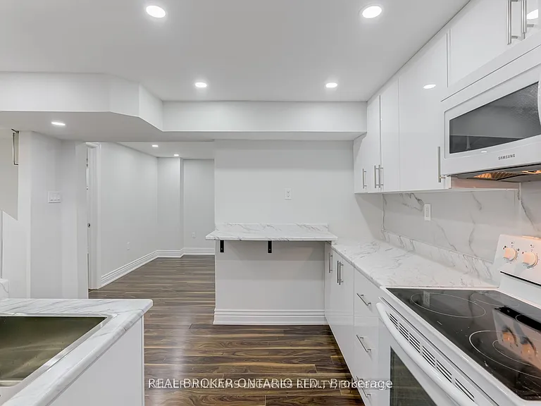 47 Rotary Dr — Photo 33