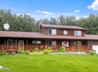 15755 E Clark Wolverine Rd, Palmer, AK 99645