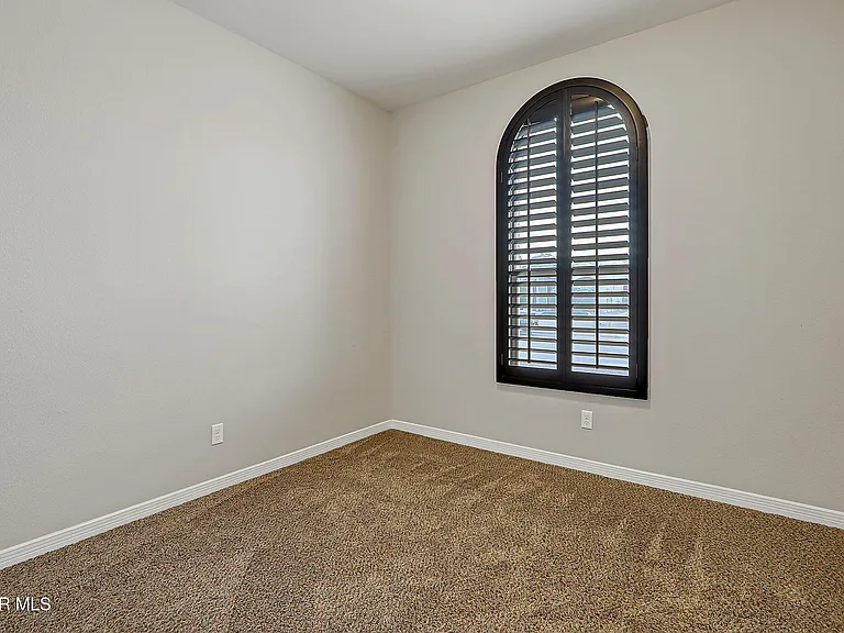 13752 Newton Ct — Photo 5