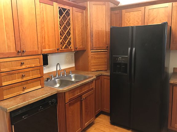 3rd image of 100 Bunnell St Unit 9B