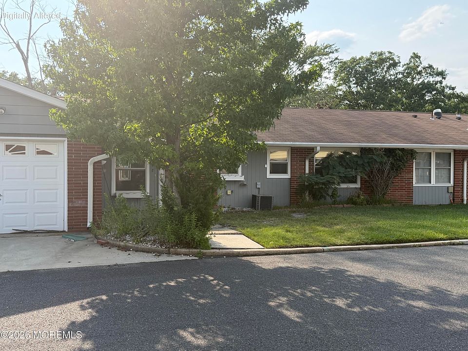 1st image of 296C Dorchester Drive