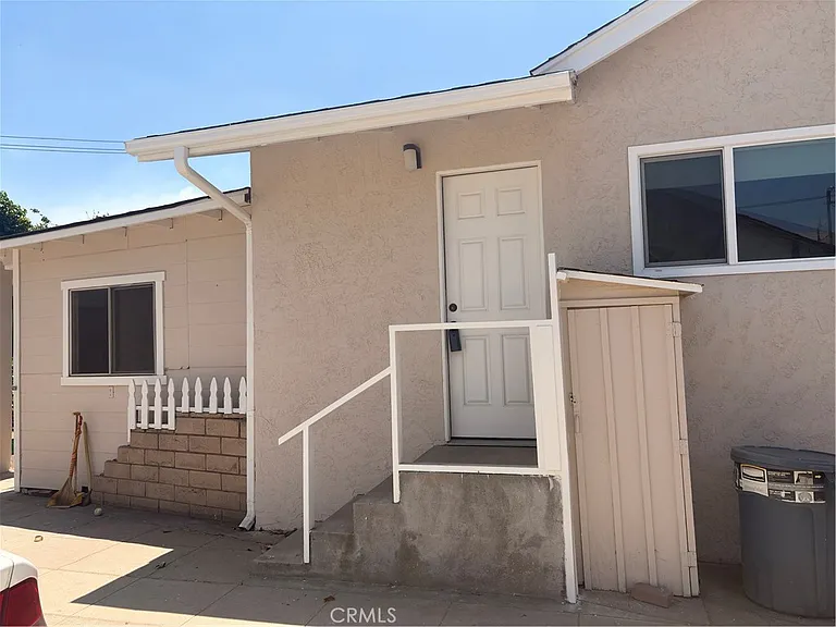 1222 S Gladys Ave #A — Photo 27