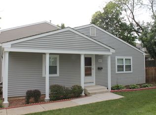 1832 Carlisle Ct, Schaumburg, IL 60194