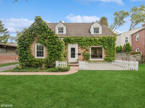 337 Flora Pl, Highland Park, IL 60035