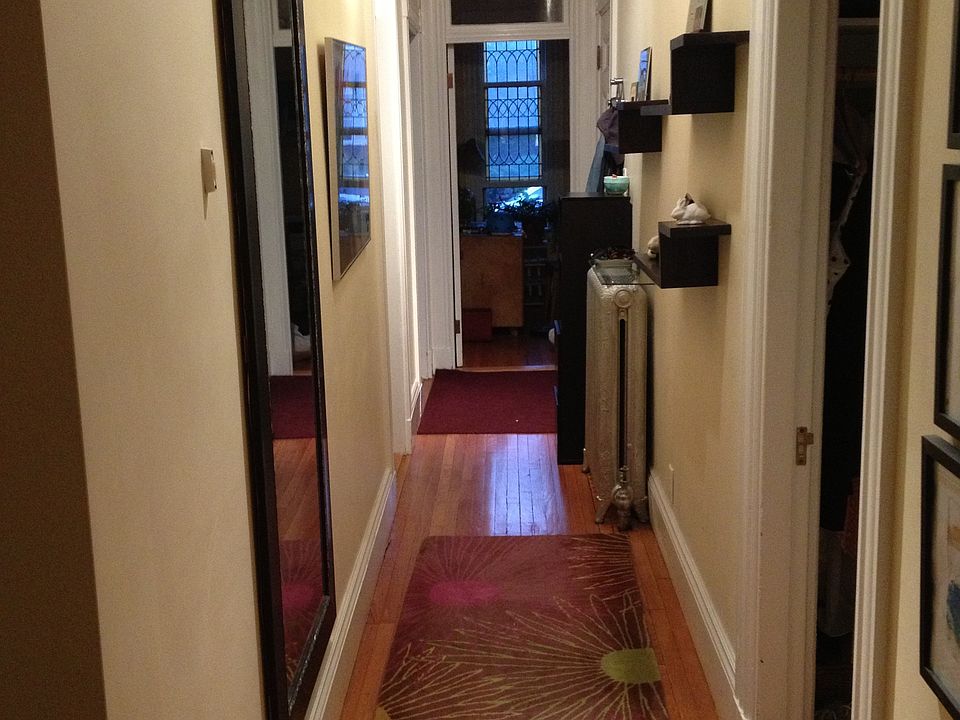 2nd image of 373 Broadway APT 1RF